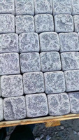 Nouveau cube de granit gris foncé G654