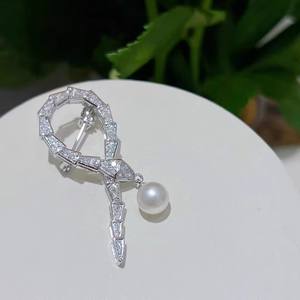 Broche de mode en perles d'eau douce de 7-8 mm, bijoux de poitrine, perles de Zhuji, broches Hao Shi incrustées, fleur de poitrine - Product Image 2