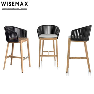 Meilleures ventes de tabourets confortables et luxueux Chaises de <span class=keywords><strong>bar</strong></span> Hôtel 5 étoiles <span class=keywords><strong>en</strong></span> bois de <span class=keywords><strong>teck</strong></span> Salon de jardin <span class=keywords><strong>en</strong></span> plein air Salle à manger Chaises de <span class=keywords><strong>bar</strong></span> tabouret haut - Product Image 2
