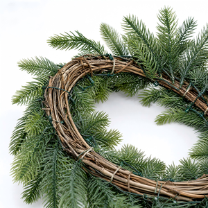 Guirlande de Noël personnalisable de 40 cm en PVC artificiel, feuilles vertes classiques pour fenêtre, porche, saison festive, décoration de la maison - Product Image 4