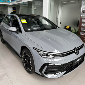 <span class=keywords><strong>Volkswagen</strong></span> Golf 8.5 <span class=keywords><strong>R</strong></span>-Line 2025 Benzina Auto Nuova Guida a Sinistra 5 Posti Sportiva 1.5T 160CV L4 Veicolo per Esportazione in Algeria - Product Image 1