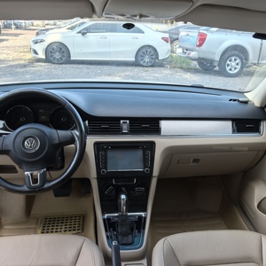 <span class=keywords><strong>Volkswagen</strong></span> Bora Usata 1.6L Automatica Trazione Anteriore 5 Posti Guida a Sinistra Benzina Berlina 2014 con Freni a Disco sulle Quattro Ruote per Sedan Economici Affidabili - Product Image 4