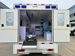 I-VECO Diesel 4x4 Manual New Hospital <b>Emergency</b> Medical Ambulance with Patient Transfer - Product Image 3