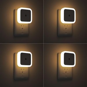 Veilleuse LED <span class=keywords><strong>à</strong></span> faible consommation, <span class=keywords><strong>à</strong></span> brancher, avec capteur crépusculaire, pour chambre, salle de bain, couloir (lot de 4) - Product Image 1