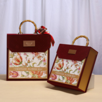 Coffret cadeau personnalisé coffret cadeau Saint Valentin pour dames Boîte en papier haut de gamme réutilisable avec poignée ruban Meilleurs cadeaux de Noël pour les amoureux