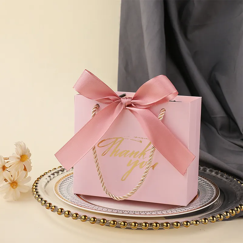 Small Gift Bag Obrigado Gift Bags com Rose Red Bow Ribbon Pink Pattern Paper Gift Bags em massa para o casamento