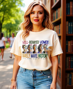 T-shirt Comfort Colors con Icone Femministe da Donna, 100% Cotone, Vestibilità Ampia, Casual, Girocollo, Manica Corta, Stampa su Jersey - Product Image 2