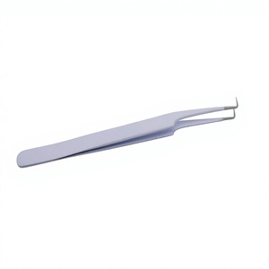 Pince à épiler professionnelle pour extensions de cils volume russe, en acier inoxydable blanc mat thermolaqué, 10 mm, coudée à 30 degrés, pour isolation des cils, vente chaude, OEM - Product Image 2