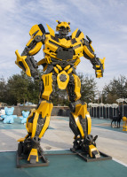 Statue de robot en acier inoxydable de grande taille pour la décoration extérieure de jardin, paysage