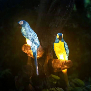 Escultura de Loro Gigante de Fibra de Vidrio con Luz LED RGB, Lámpara Decorativa para Jardín y Patio Navideño en Venta - Product Image 1