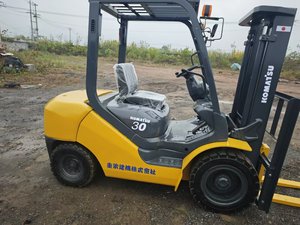 Chariot élévateur Komatsu 4 tonnes 3 tonnes 7 tonnes 10 tonnes 2 tonnes 2.5 tonnes 4 tonnes chariots élévateurs diesel mât de camion chariot élévateur diesel Toyota prix de vente - Product Image 6