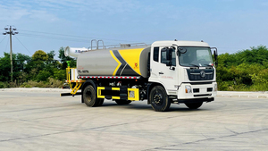 Camion pulvérisateur d'eau personnalisable 4x2 Dongfeng à double essieu arrière, 20 mètres cubes, diesel Euro 3, pour la suppression de la poussière et l'arrosage des espaces verts - Product Image 6
