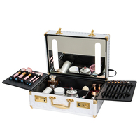 Valise de transport cosmétique en aluminium durable et élégante avec couvercle et poignée souple pour l'organisation des vernis à ongles et comme table de maquillage