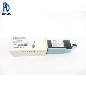 3SE5232-0LE10 3SE5232 0LE10 Interrupteur de fin de course, composant de contrôle d'automatisation industrielle, module de commutation électrique - Product Image 1