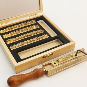 Moule à tampon personnalisé pour lettres, idéal pour les cadeaux, tampons en laiton pour lettres - Product Image 6