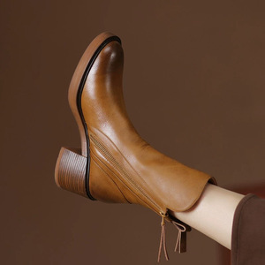 <span class=keywords><strong>Botas</strong></span> <span class=keywords><strong>de</strong></span> Tobillo Marrones <span class=keywords><strong>de</strong></span> Estilo Personalizado <span class=keywords><strong>de</strong></span> Fábrica para <span class=keywords><strong>Mujer</strong></span>, Tacón Grueso, Cierre Lateral con Cremallera, <span class=keywords><strong>Botas</strong></span> <span class=keywords><strong>de</strong></span> Invierno Cómodas e Informales - Product Image 1