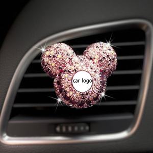 Ambientador de Coche con Logotipo de Coche Personalizado Más Vendido, Clip de Salida de Aire Acondicionado con Pedrería, Decoración, Perfume para Coche, Difusor de Fragancia - Product Image 2