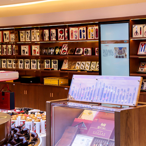 Bán buôn bật lửa với xì gà V cắt ba ngọn lửa ngọn đuốc sang trọng màu xanh lửa hiện đại máy bay phản lực nhẹ hơn - Product Image 3