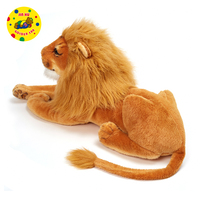 Juguete de Peluche de León Grande en Posición de Arrodillado, Simulación Suave, Relleno de Algodón PP, Económico al por Mayor