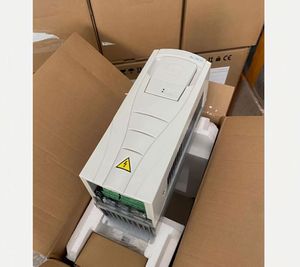 Tres variadores de frecuencia VFD ACS510-01-03A3-4/ACS880-01-156A-5/ACS550-01-087A-4/ACS550-U1-097A-4, control de CA 380-415V, envío rápido - Product Image 3