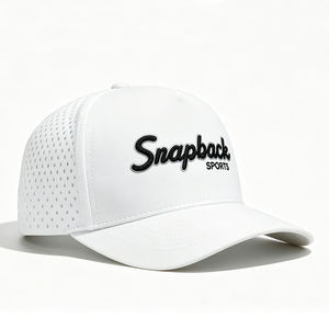 Gorra de Béisbol Deportiva Perforada con Corte Láser, Bordado 3D Personalizado, Secado Rápido, Poliéster Estructurado, 5 Paneles, Transpirable, Gorra Trucker de Golf - Product Image 2