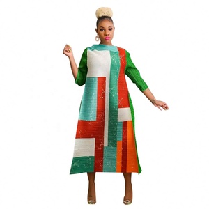 Europa y América, Moda Femenina, <span class=keywords><strong>Issey</strong></span> <span class=keywords><strong>Miyake</strong></span>, <span class=keywords><strong>Vestido</strong></span> Plisado Estampado con Cuello Redondo Más Vendido, Nuevo - Product Image 5