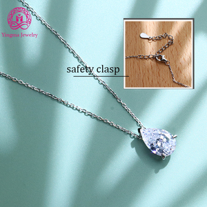 Liontin Moissanite Hijau/Klasik Putih Perak Sterling 925 4CT Potongan Pir Kalung Moissanite untuk Wanita - Product Image 2