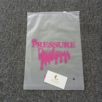 Sacs à fermeture éclair givrés personnalisés sac à fermeture éclair givré en plastique personnalisé avec vous logo bas quantité minimale de commande pour emballage de t-shirt de vêtements pour enfants