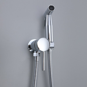 Juego de Pistola Rociadora para Bidé Bingtao, Cobre Electrochapado Negro, Colector de Agua Fría y Caliente, Alta Presión, para Limpieza del Baño - Product Image 2