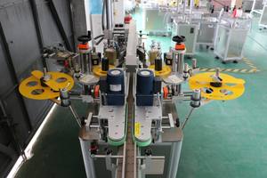 Aplicador de Etiquetas Automático Eléctrico SKILT para Bebidas, para Latas de Vidrio y Papel, Etiqueta Adhesiva, Posicionamiento Frontal/Trasero, Alta Velocidad - Product Image 5