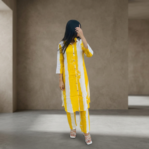 Conjunto de Vestido Casual de Algodón a Rayas Amarillas y Blancas con Pantalones, Manga Tres Cuartos, Cuello Camisero, Estilo Midi para Verano - Product Image 1