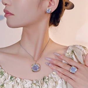 Elegant Eco-friendly Copper Gold Plated Bridal Jewelry Set 18-14mm White Zircon Round Pendant Wedding Matching Jewelry Set - Product Image 3