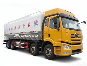 Camión de Transporte de Alimentos a Granel CLW 40000L, 8x4, 463hp, Tanque de Acero al Carbono, Tornillo Eléctrico, para Entrega de Alimentos para Ganado - Product Image 1