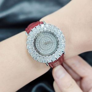 Montre OEM ODM Moissanite Iced Out, mouvement à quartz suisse, boîtier en argent 925, bracelet en cuir véritable, verre saphir, pour homme et femme - Product Image 1