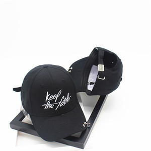 남자 여자 힙합 모자 철 반지와 체인 수 놓은 편지 야구 모자 - Product Image 5