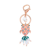 Porte-clés créatif en alliage de zinc, motif poisson rouge, incrusté de pierre œil-de-chat et strass, pendentif de voiture brillant, décoration de luxe, cadeau pour femme
