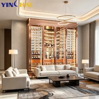 Armoire à vin en acier inoxydable sur mesure, cadre or rose, porte en verre trempé, éclairage d'ambiance LED, stockage de vin à température constante