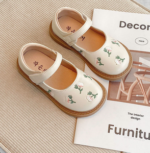 Zapatos de Cuero para Niña Estilo Princesa, Zapatos Planos con Flores Bordadas, Zapatos de Baile - Product Image 4