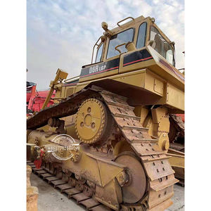 Bulldozer CAT D6R d'occasion en promotion – Engin de construction avec ripper, capacité de bulldozing de 5,61 m, idéal pour l'ingénierie et la construction. - Product Image 1