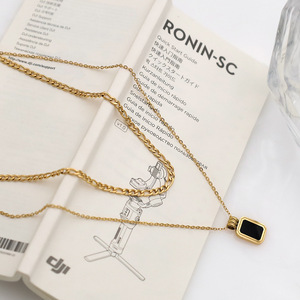 European American Retro Double Layered <b>Black</b> Acrylic Pendant Necklace Gold Zinc Alloy Geometric <b>Chain</b> Women's Fashion Jewelry - Product Image 2
