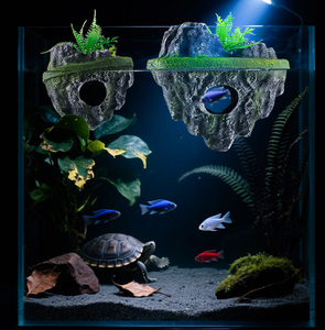 Pez Decorativo de Resina Ecológica Pintado a Mano Realista con Cueva Escondida en la Montaña para Decoración Flotante - Product Image 3