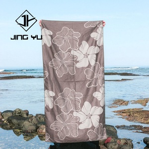 Toallas Personalizadas Sublimadas Súper Absorbentes al por Mayor, Toalla de Playa de Microfibra con Estampado y Borlas para el Verano - Product Image 2