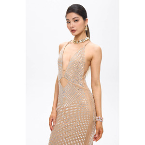Abito lungo beige Vena con decorazioni in cristallo e cut-out - Product Image 5