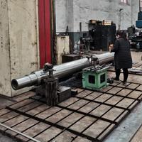 Arbre de transmission robuste en acier forgé AISI 4140 42CrMo, usiné CNC, testé NDT, pour machines d'excavation de tunnels et d'exploitation minière