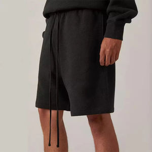 Completo all'Ingrosso <span class=keywords><strong>Essentials</strong></span> PE22 da Uomo Pantaloncini e T-Shirt Avena Chiaro Avena Scuro e Pantaloncini Elasticizzati Oversize e Maglietta a Maniche Corte - Product Image 2