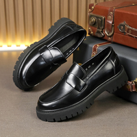 2026 Neue Herren-Plateauschuhe aus Leder Lässige Modische Business-Formelle Herrenschuhe für Hochzeit und Partys Schwarze PU-Lederschuhe