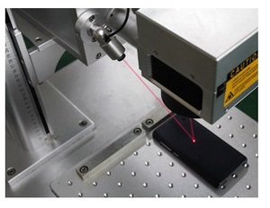 Machine de gravure laser multi-tension LUCAN TECHNO 200W pour métal et non-métal (Fibre/CO2/UV) – Garantie 1 an – Zone de marquage personnalisable - Product Image 5