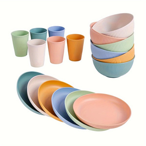Juego de Tazón, Taza y Plato de Paja de Trigo a Rayas Younis (18 Piezas) - Juego de Cubiertos de Plástico Aptos para Microondas - Product Image 1