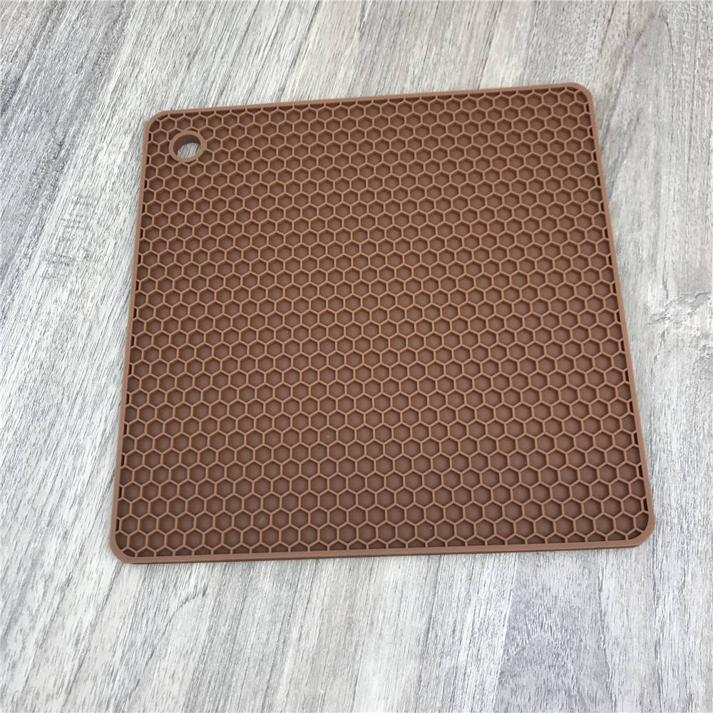 สี่เหลี่ยมสีน้ำตาล