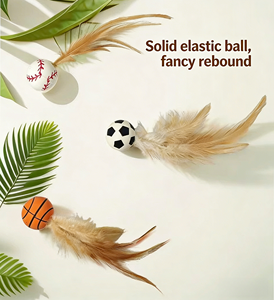 Pelota de Goma con Plumas para Gatos, 14 cm, Estilo Béisbol, Juguete para Mascotas para Ejercicio, Juego Interactivo y Alivio del Aburrimiento - Product Image 5
